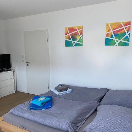 Messezimmer Nahe Der Duesseldorfer Messe Mit Eigenem Eingang Und Gratis Minibar Extérieur photo