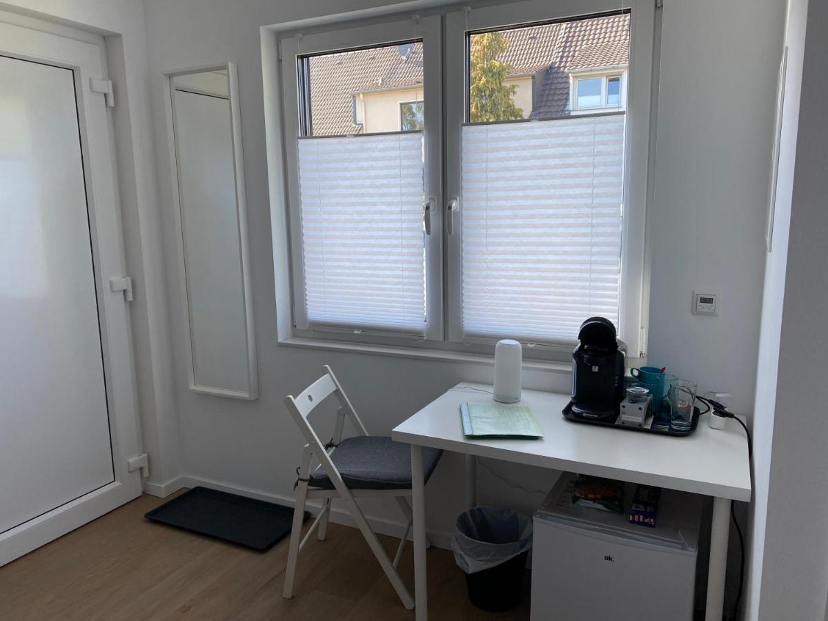 Messezimmer Nahe Der Duesseldorfer Messe Mit Eigenem Eingang Und Gratis Minibar Extérieur photo